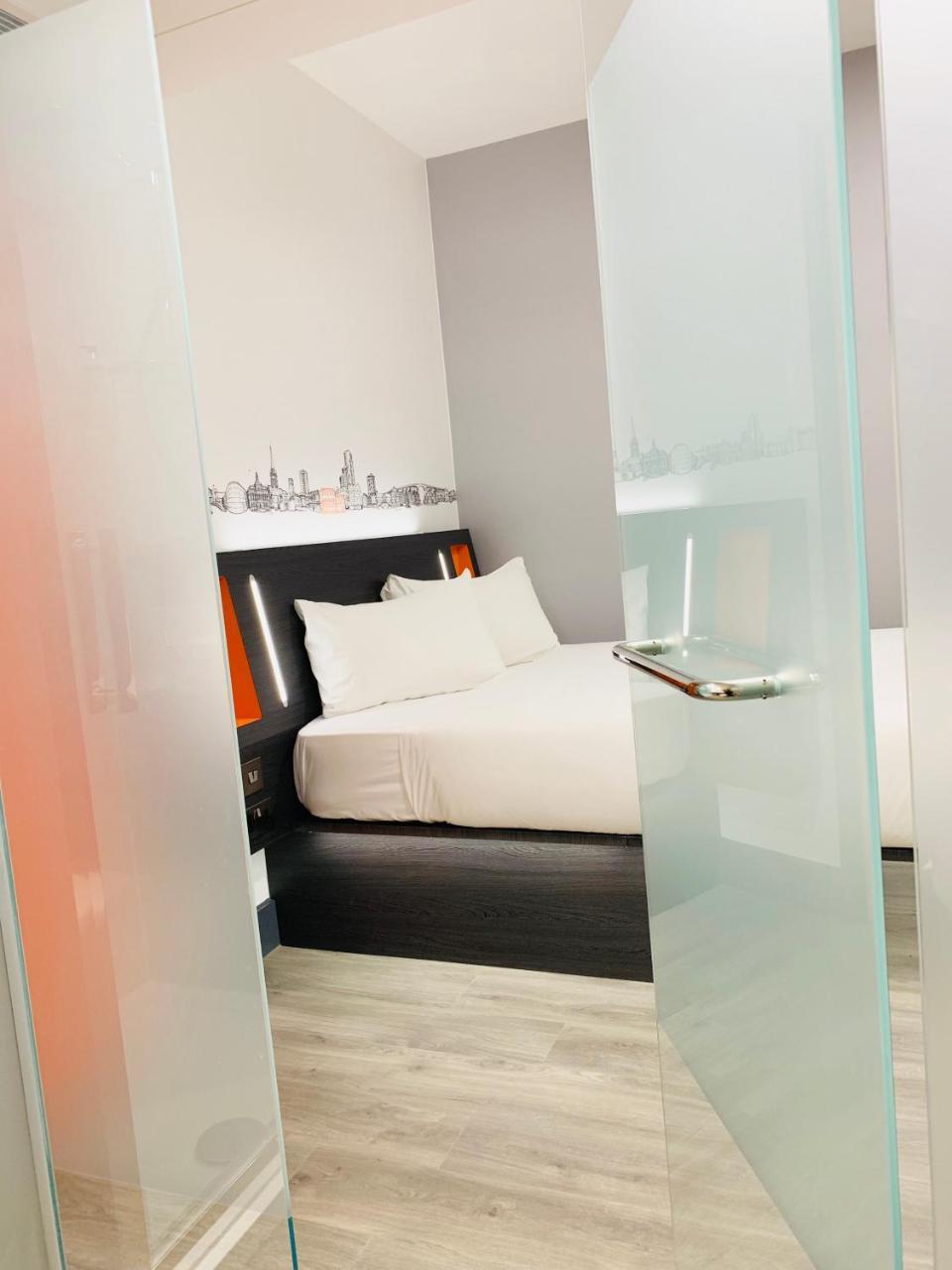 Easyhotel Ipswich Ngoại thất bức ảnh